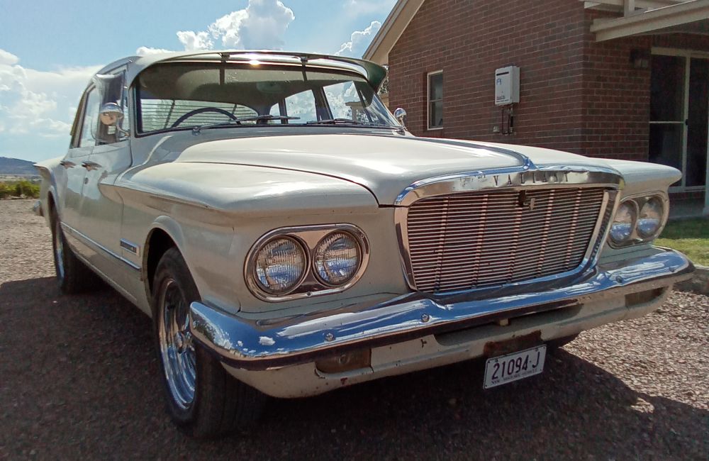 Tracey Bruce's 1962 SV1 Valiant